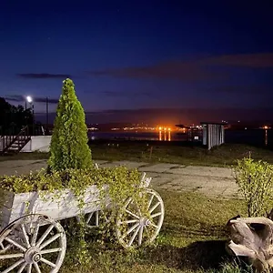 Hotel Хотел Тримата Мускетари