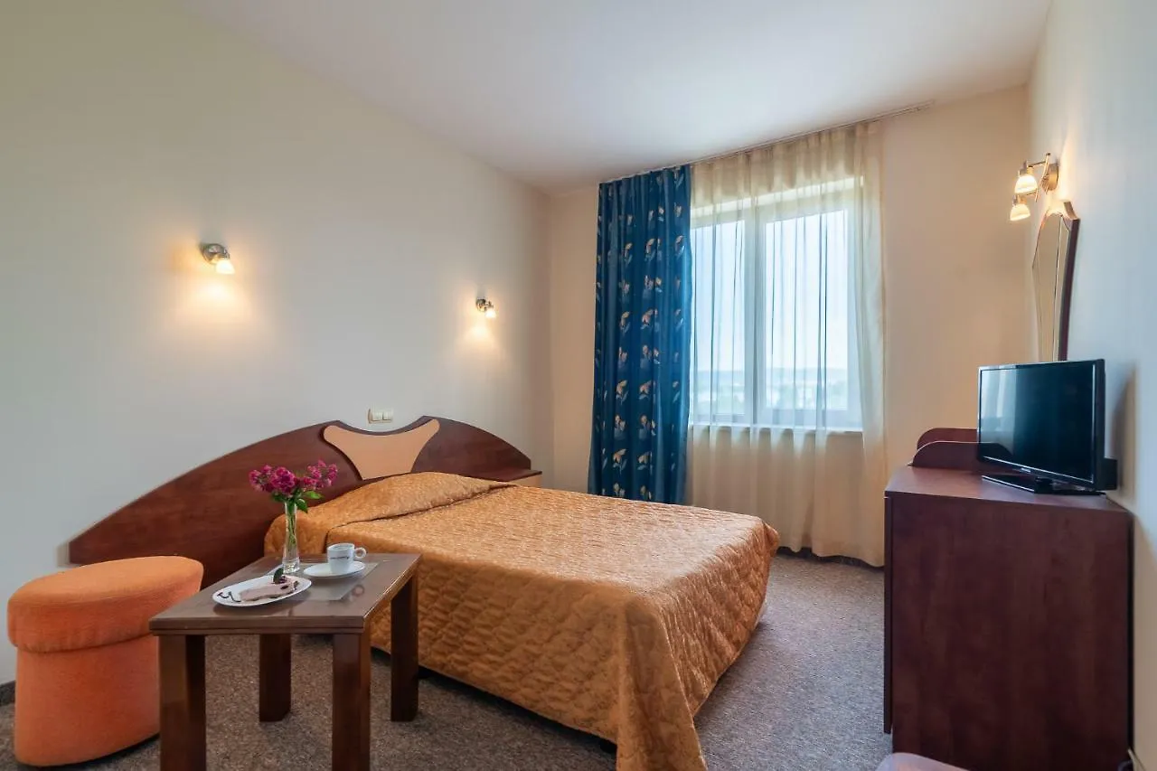 ***  וארנה Adamo Hotel בולגריה